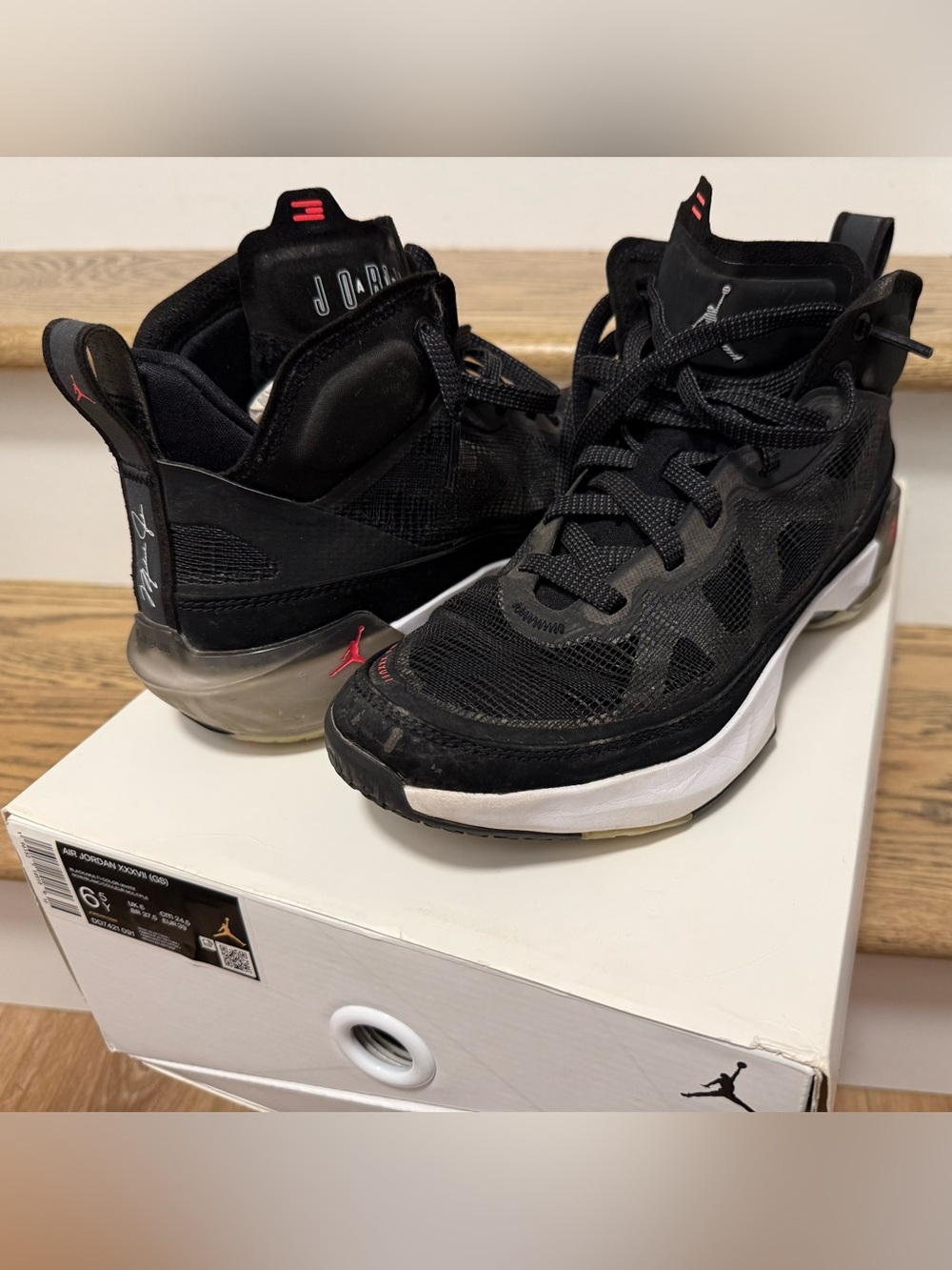 Nike Air Jordan XXXVII (37) GS Black | Youth 6.5Y / Women’s 8 | Box